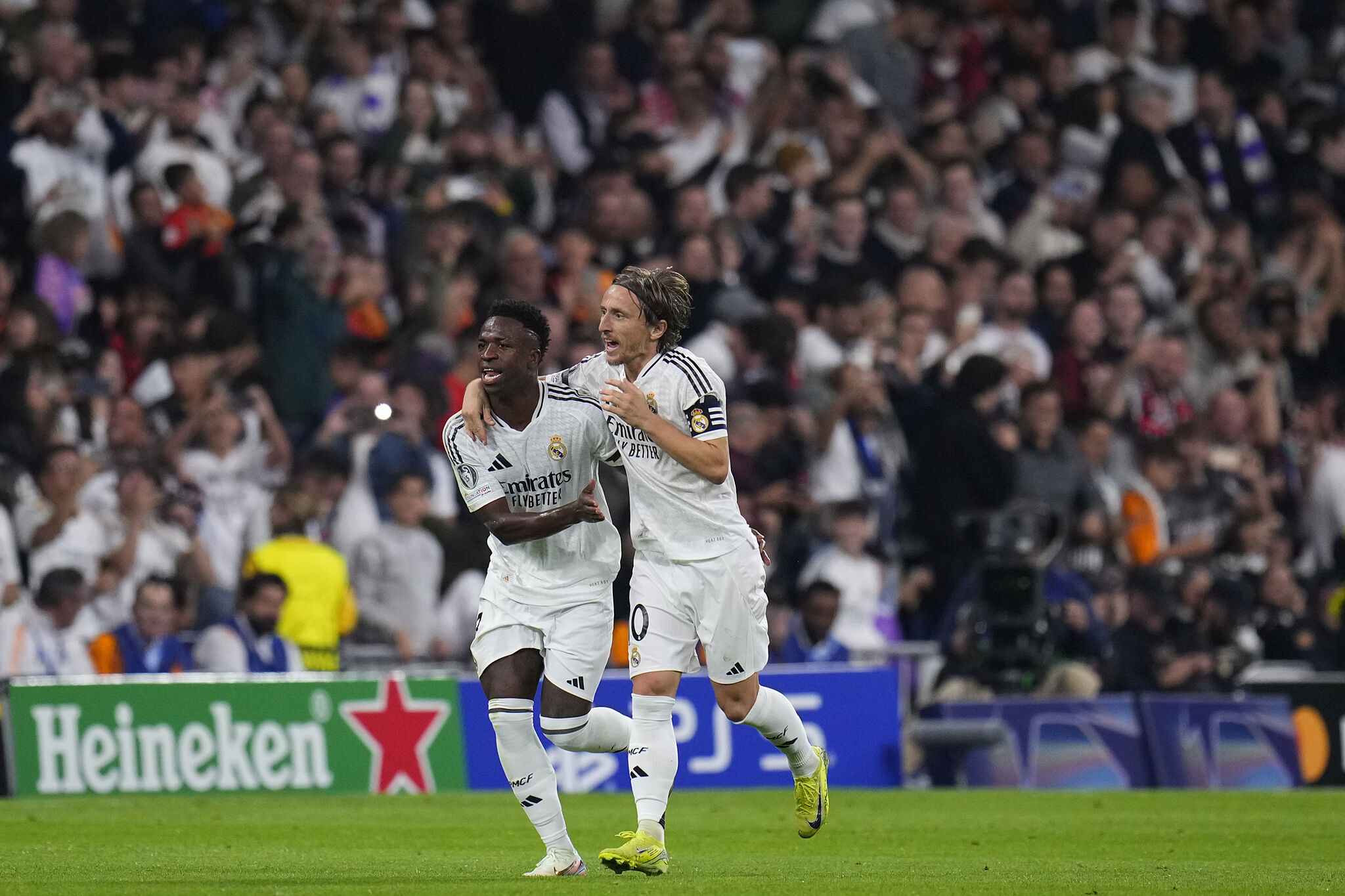 Goles y Resumen Real Madrid vs AC Milan: El Milan silencia al Bernabéu ...