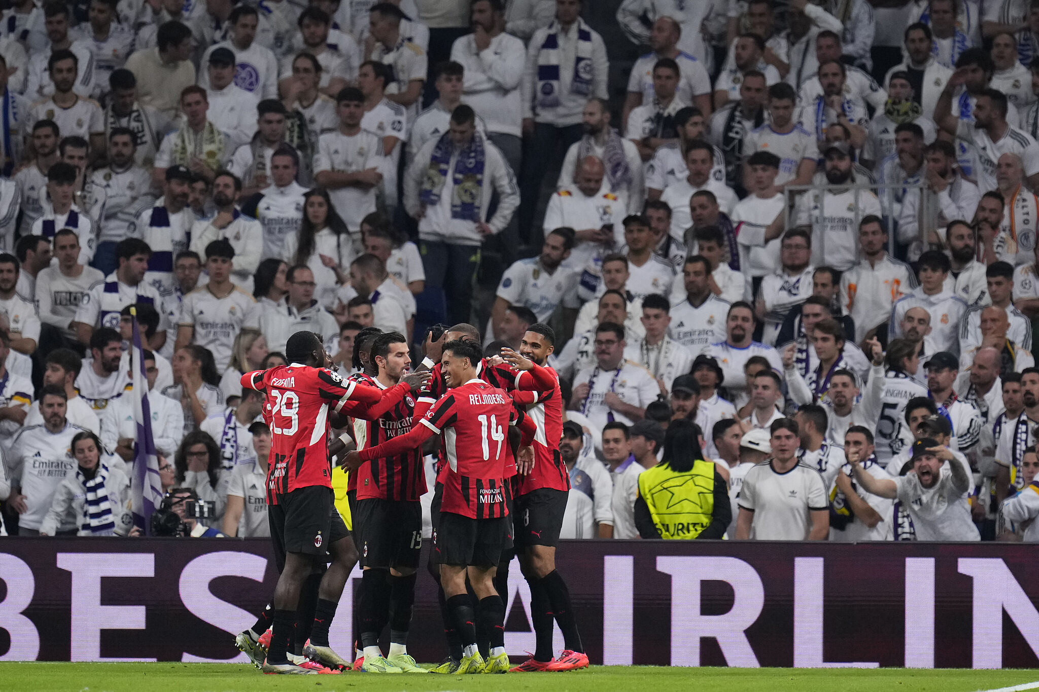 Goles y Resumen Real Madrid vs AC Milan: El Milan silencia al Bernabéu ...