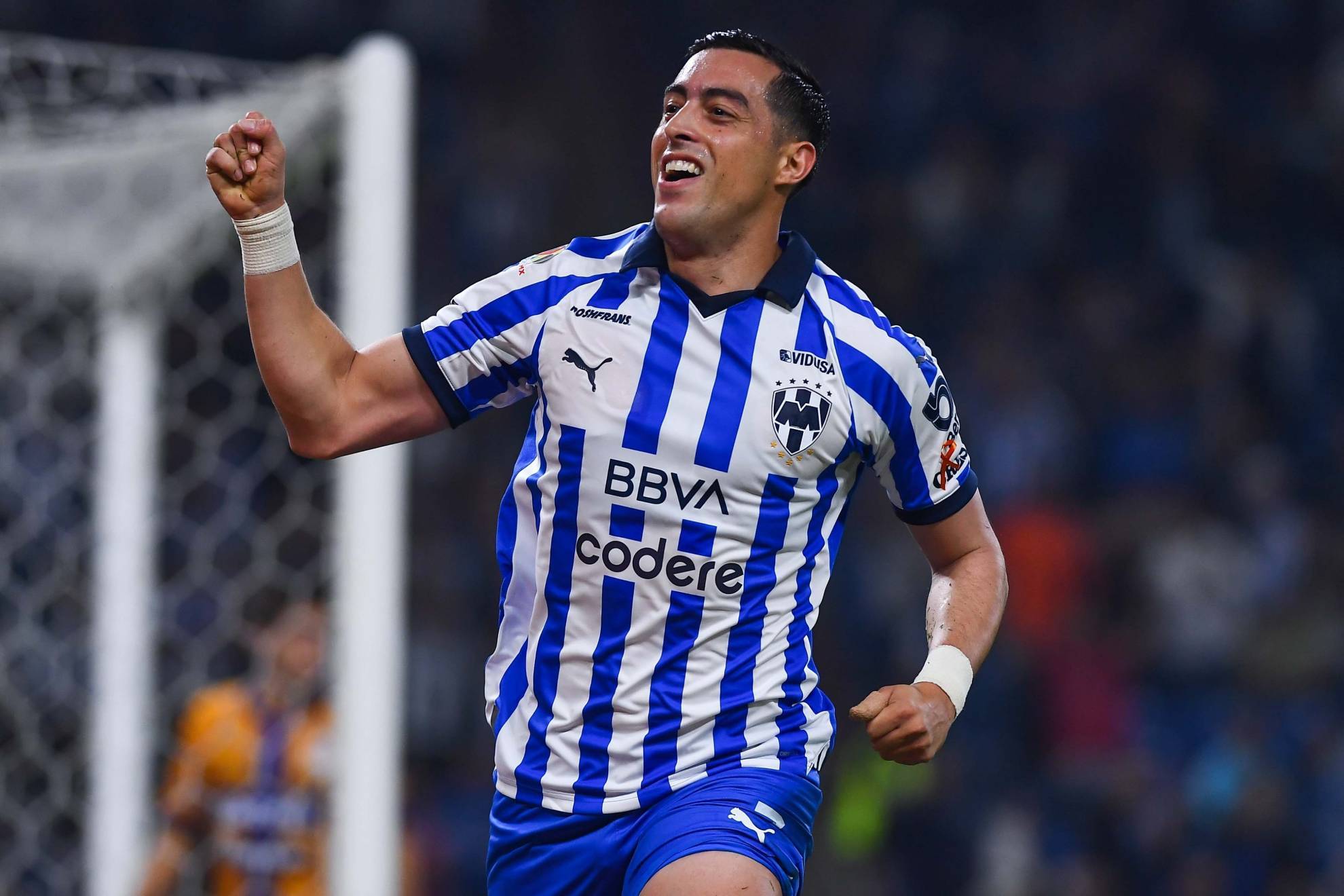 ¡Bombazo! Universidad de Concepción rompe el mercado de fichajes con un goleador argentino 3 Cuál es el salario de Rogelio Funes Mori en Monterrey? Trayectoria y goles con Rayados - MARCA MX