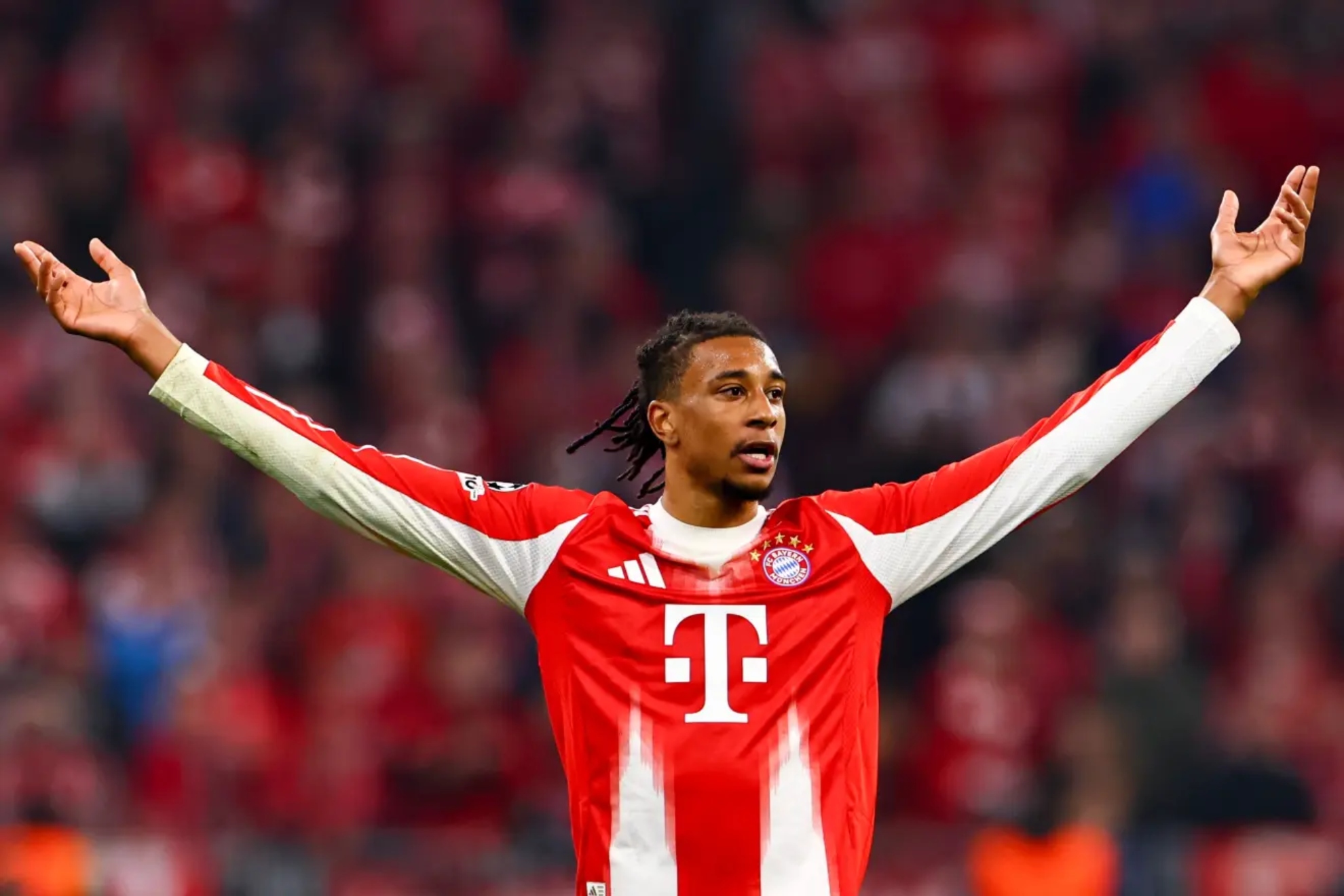 Olise celebra un gol con el Bayern EFE