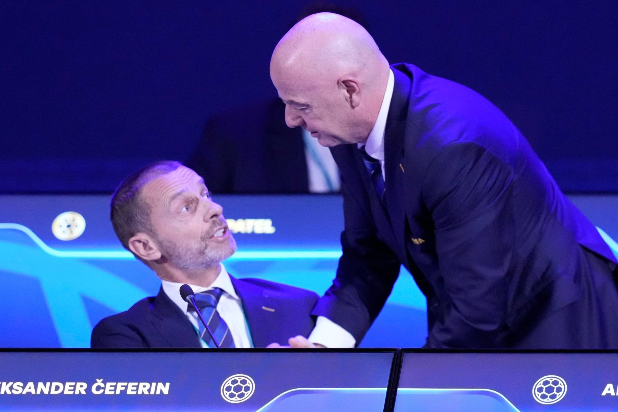 La UEFA ha emitido un contundente comunicado por el plan de Infantino / LAPRESSE