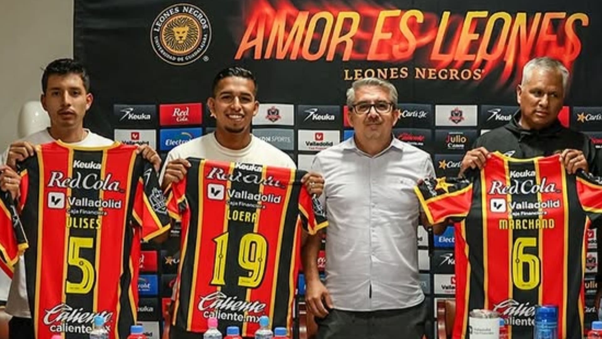 El presidente de Leones Negros durante un evento de presentación. IG @leonesnegrosoficial