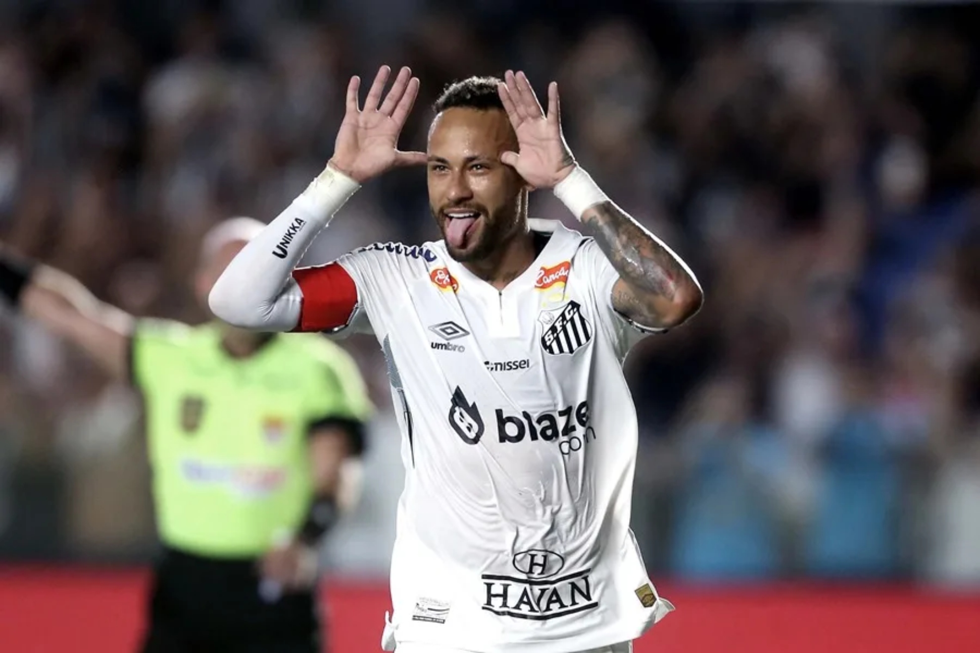 Neymar celebra un gol con el Santos EFE