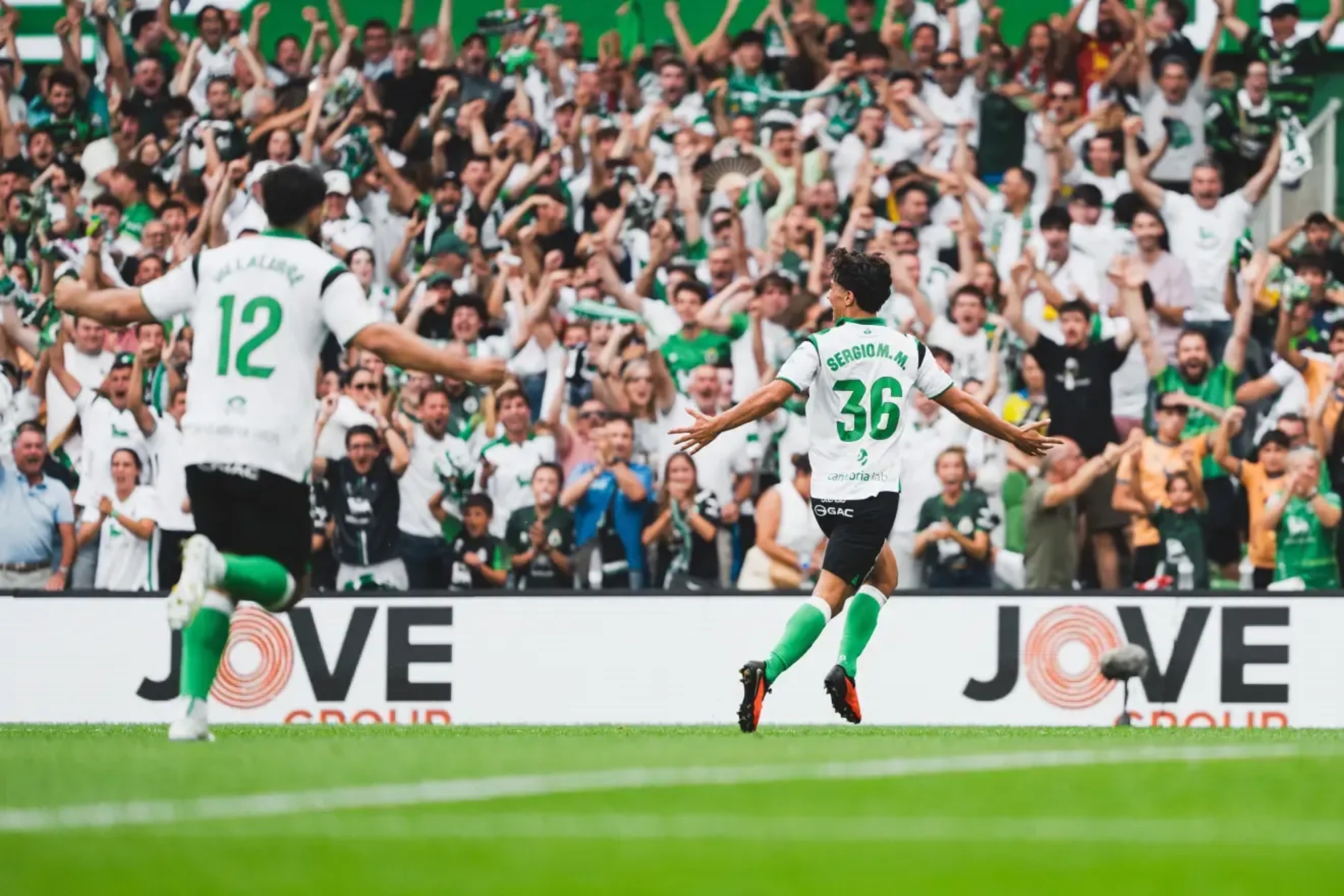 Sergio Martínez celebra su gol al Villarreal