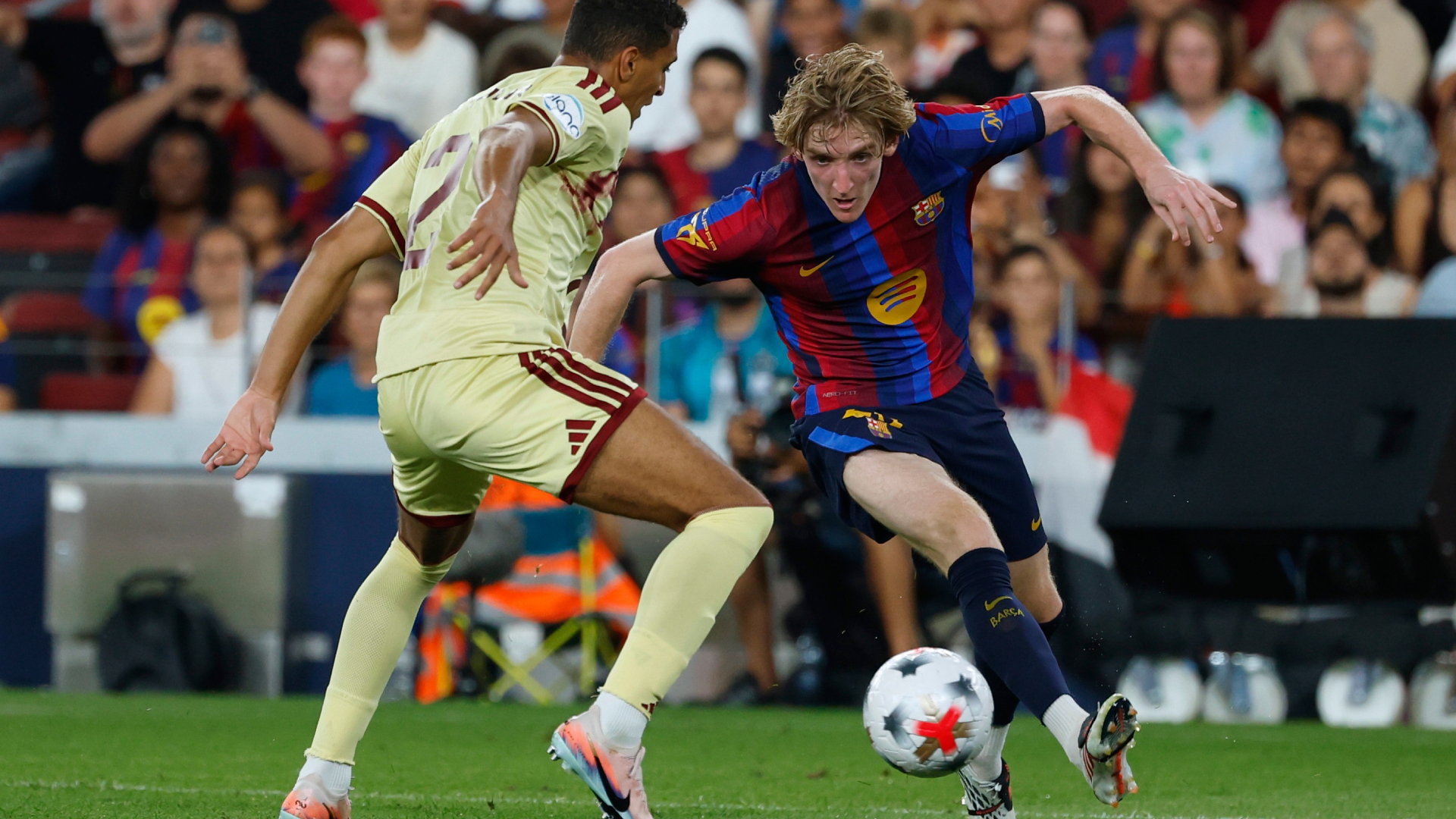Anthony Gordon durante el partido ante Al Ahly / LAPRESSE