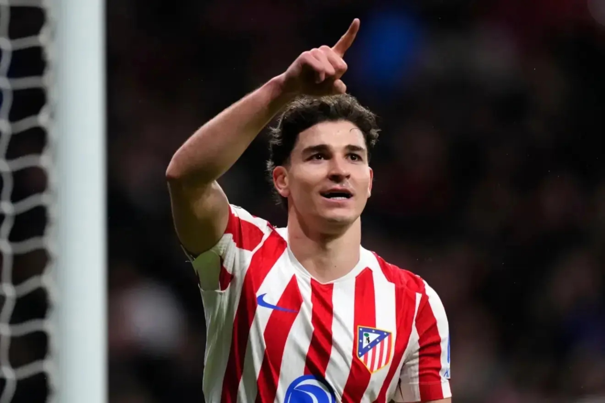 Julián Álvarez celebra un gol con el Atlético LAPRESSE