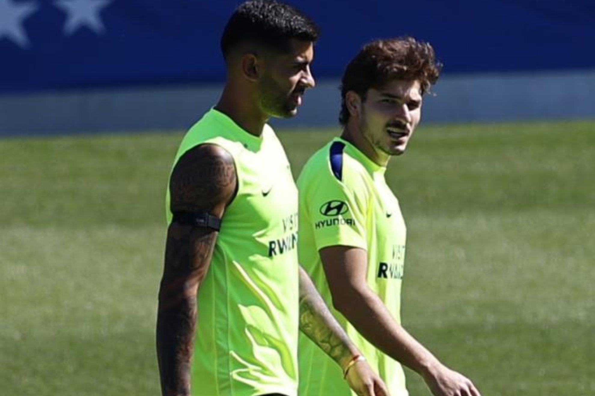 Cristian Romero y Julián Álvarez. EFE