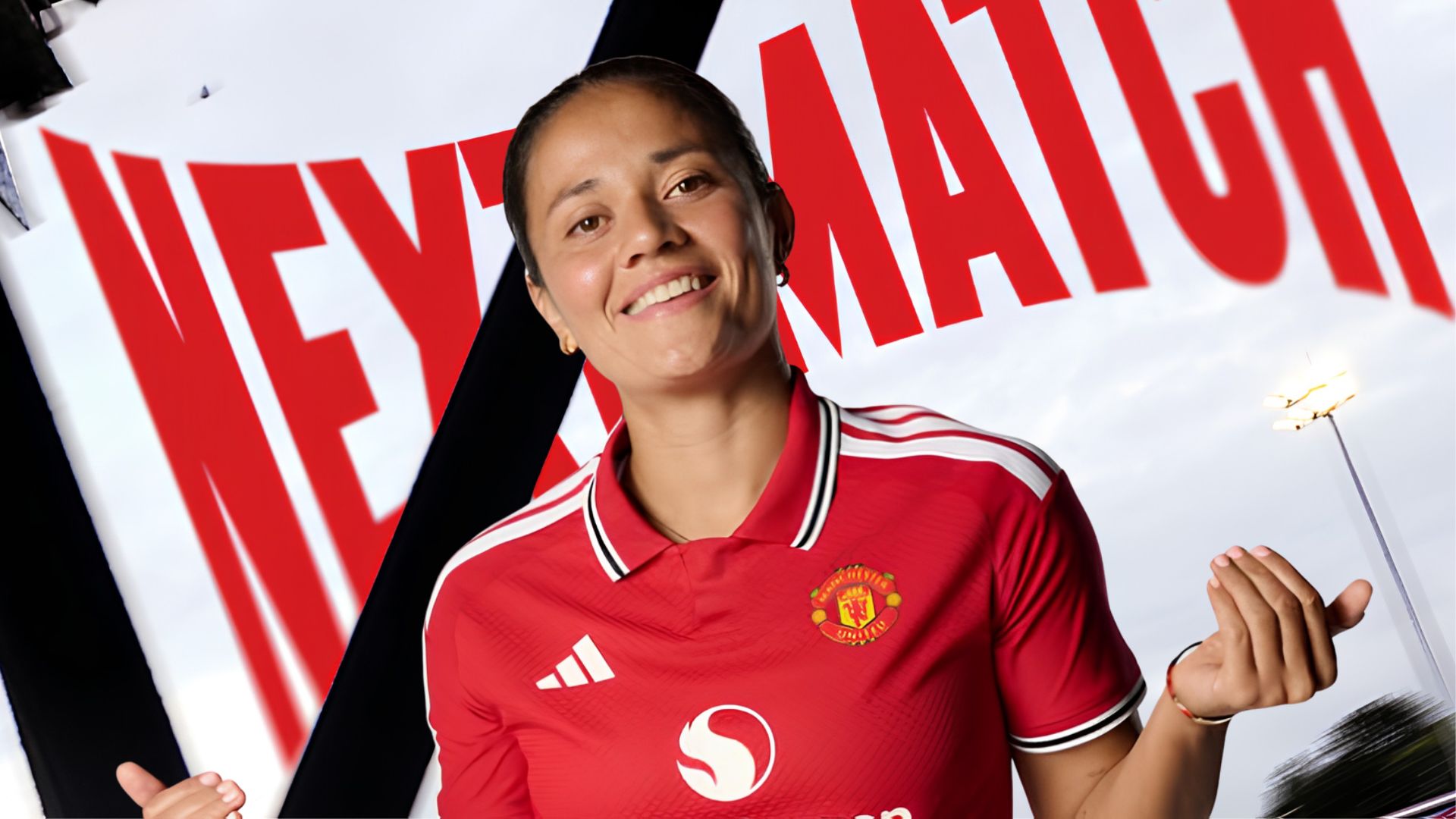 La defensa mexicana está lista para dar sus primeros pasos en Inglaterra con las Red Devils. / ESPECIAL @manutdwomen