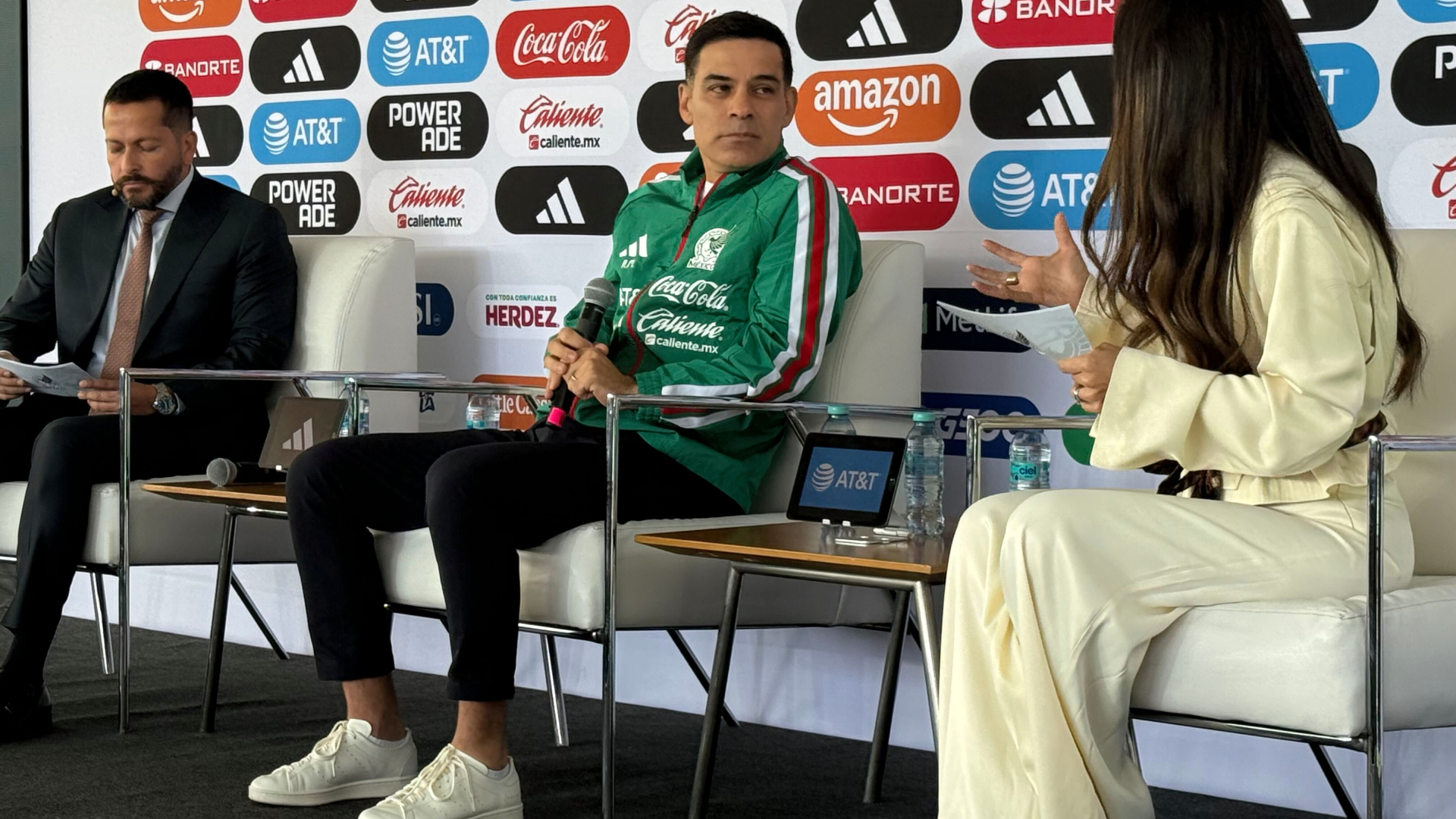 Rafa Márquez fue presentado como nuevo DT de México / Abigail Parra