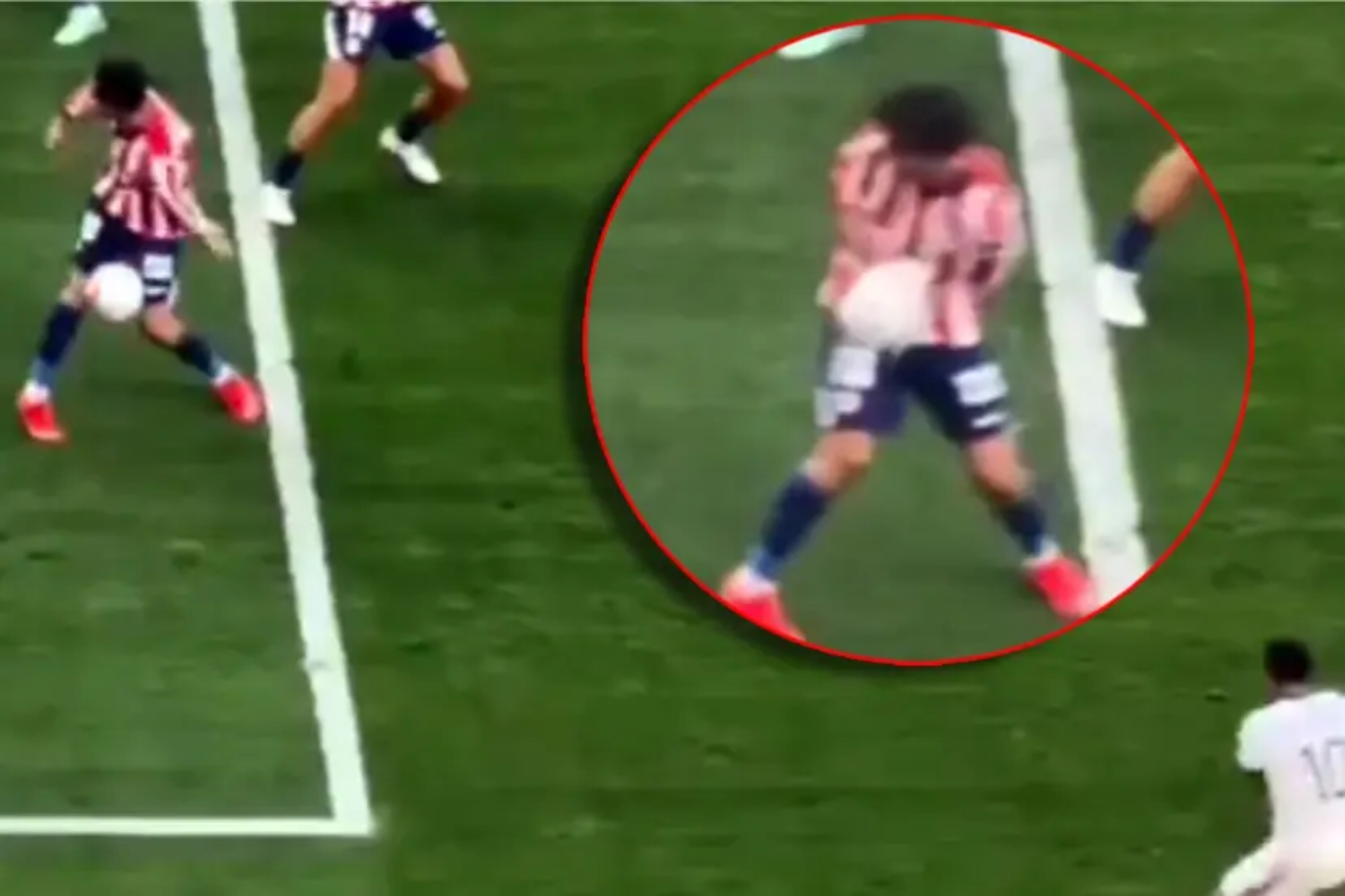 El posible penalti de Pubill. CAPTURA TV