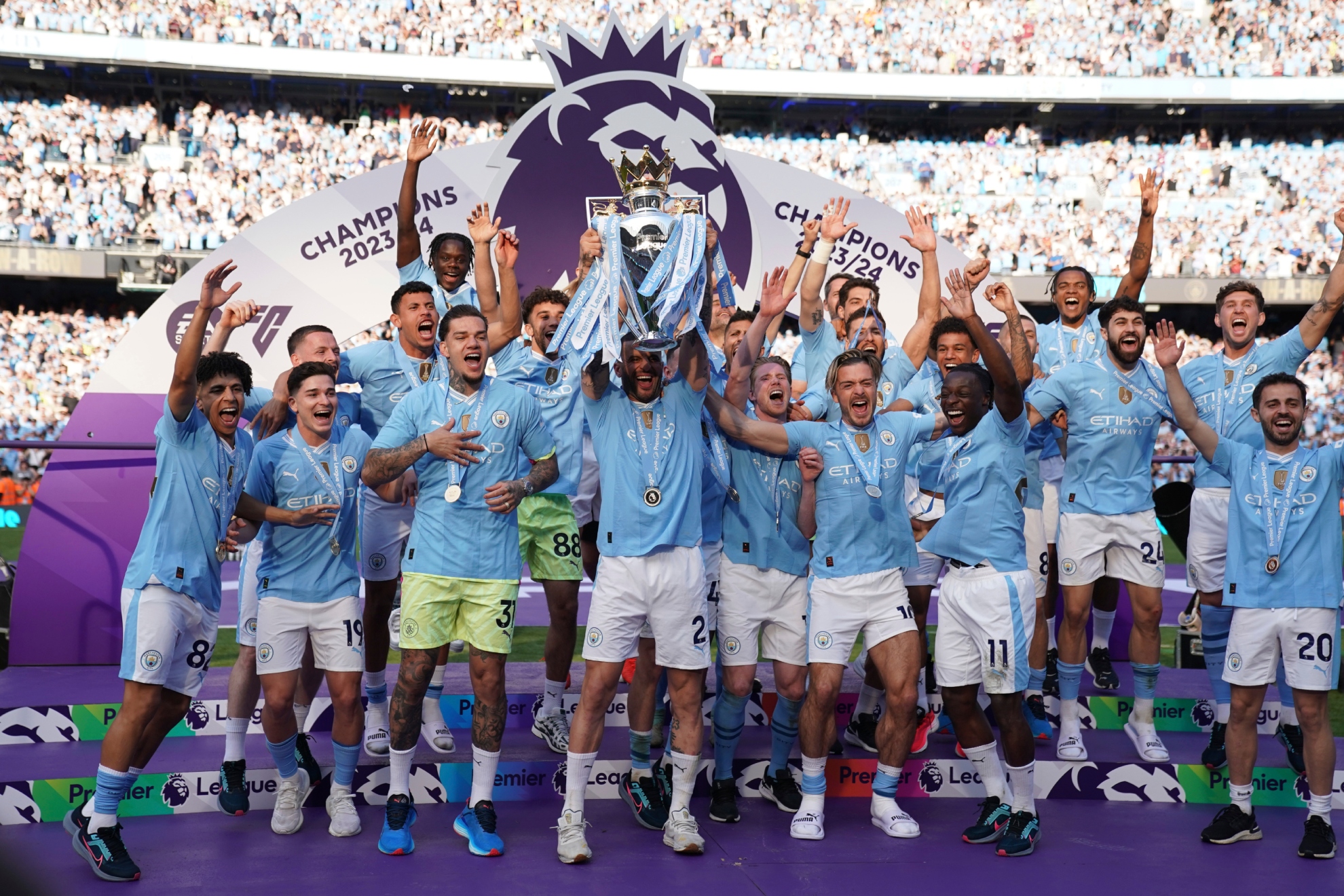Manchester City celebra uno de sus títulos. LAPRESSE