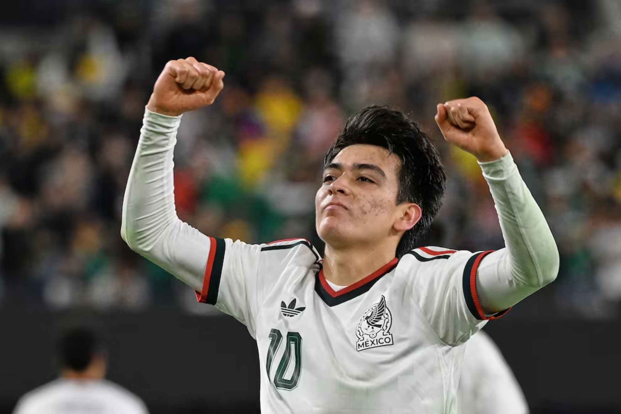 Gilberto Mora celebra su gol a Colombia MEXSPORT