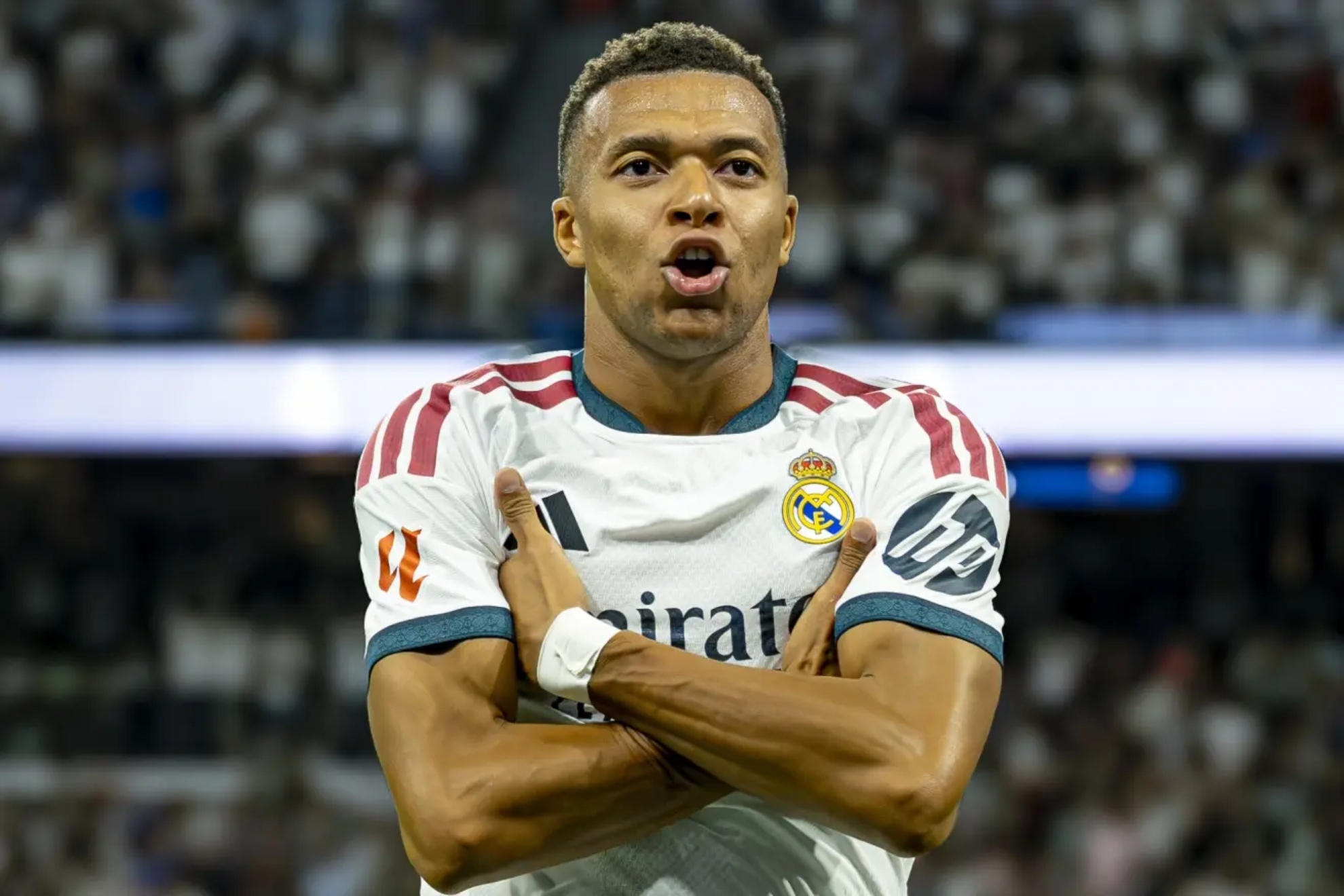 Mbappé celebra un gol con el Real Madrid PABLO MORENO