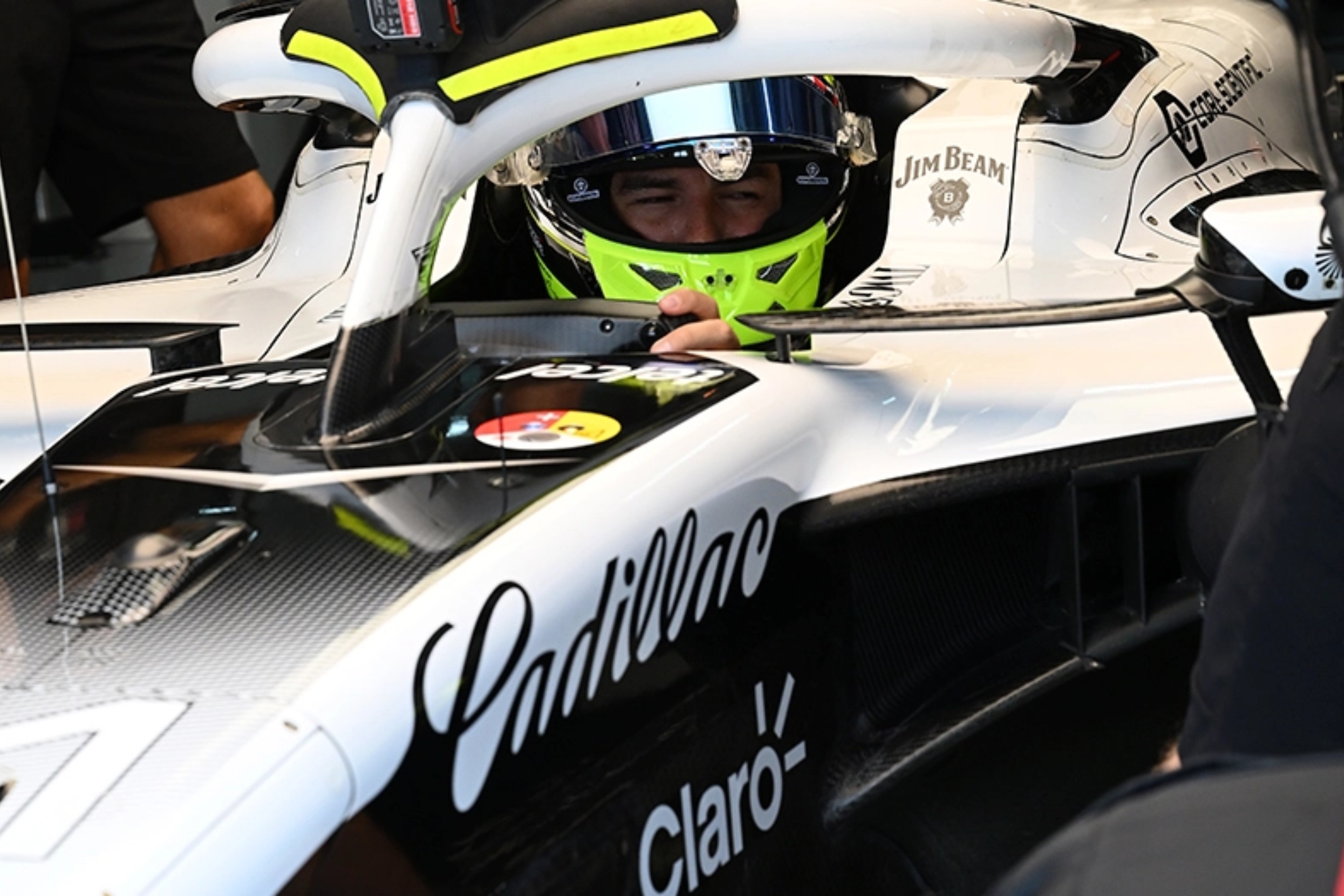 Sergio Pérez, en su Cadillac