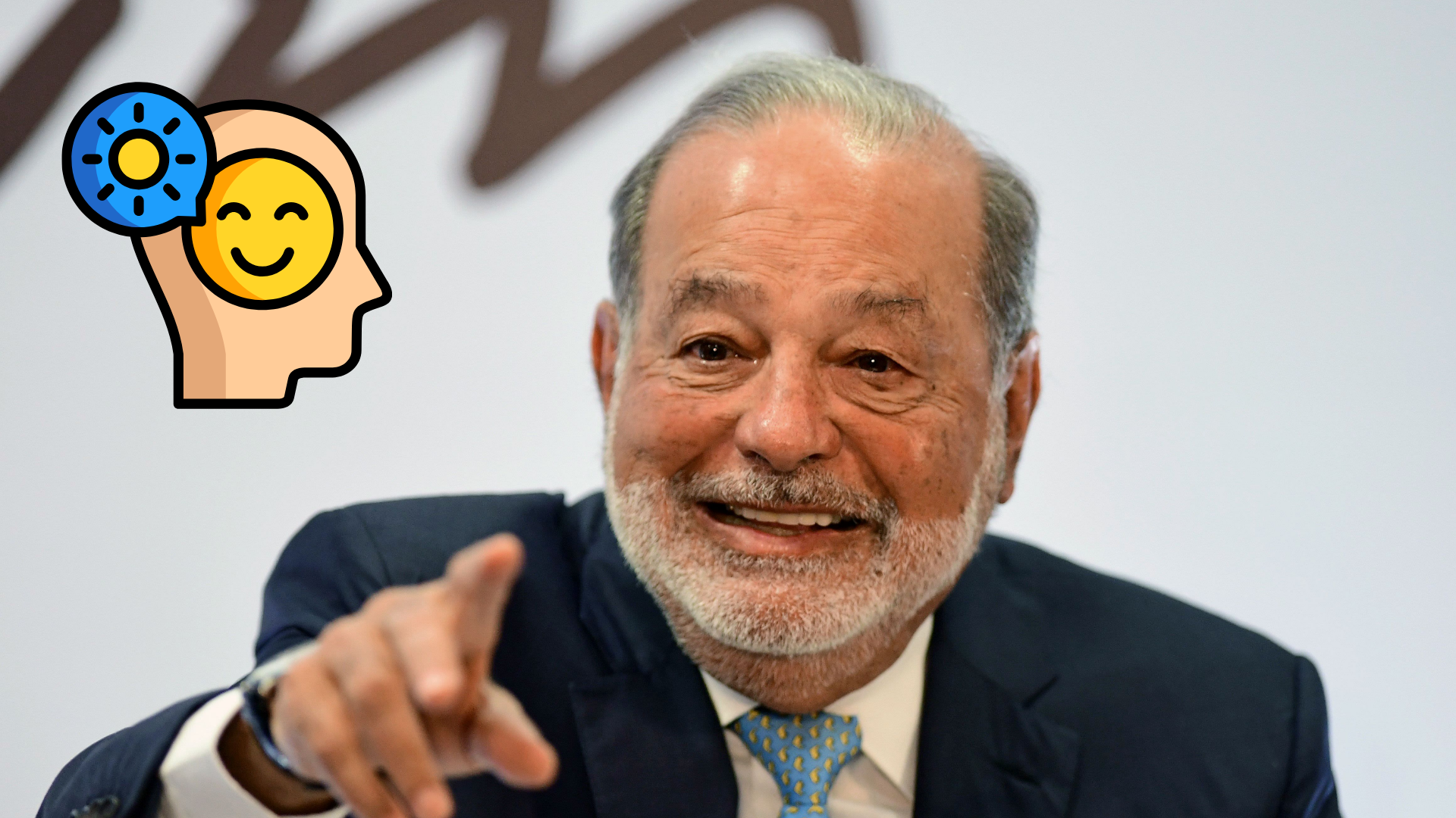 Carlos Slim comparte su experiencia como empresario. / ESPECIAL