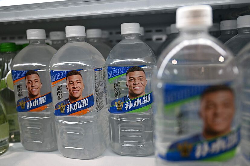 Mbappe en los productos chinos.