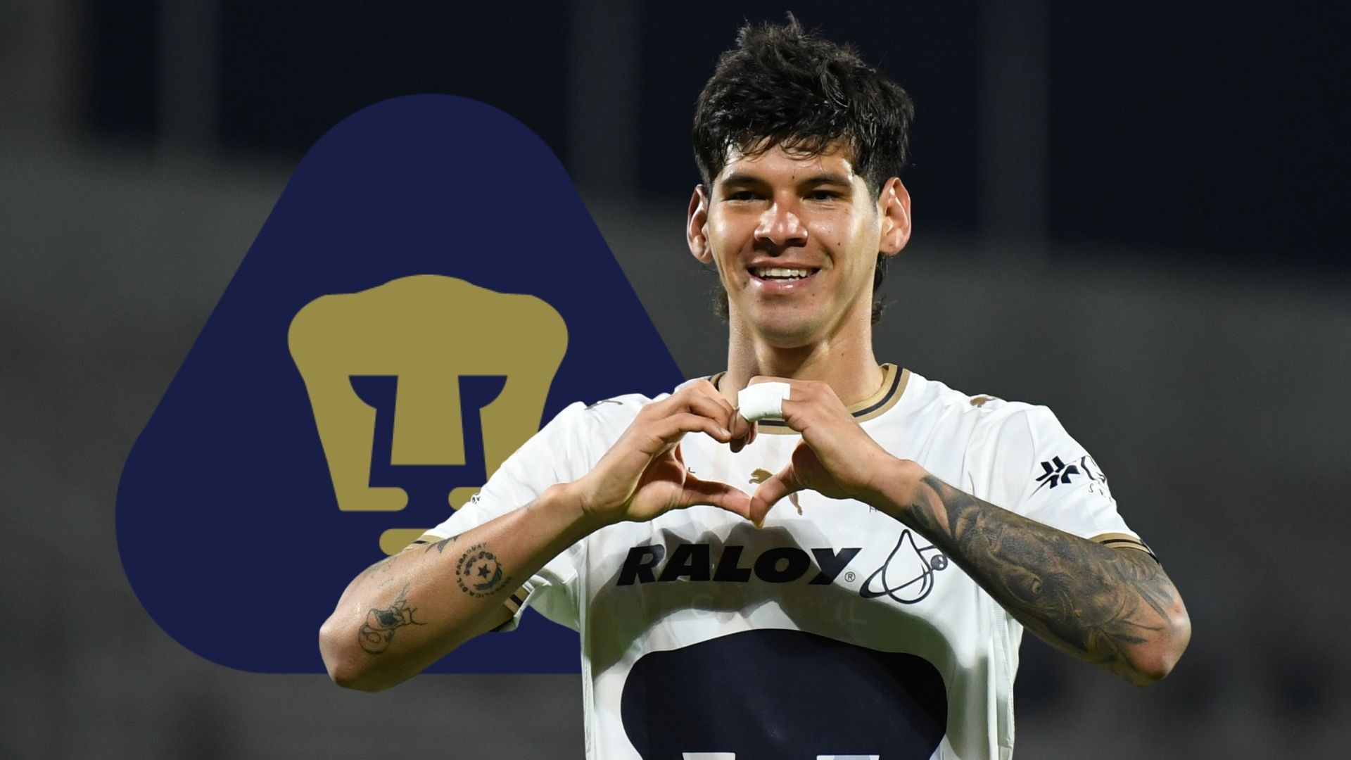 Pumas ya analiza la propuesta para quedarse con Robert Morales / ESPECIAL